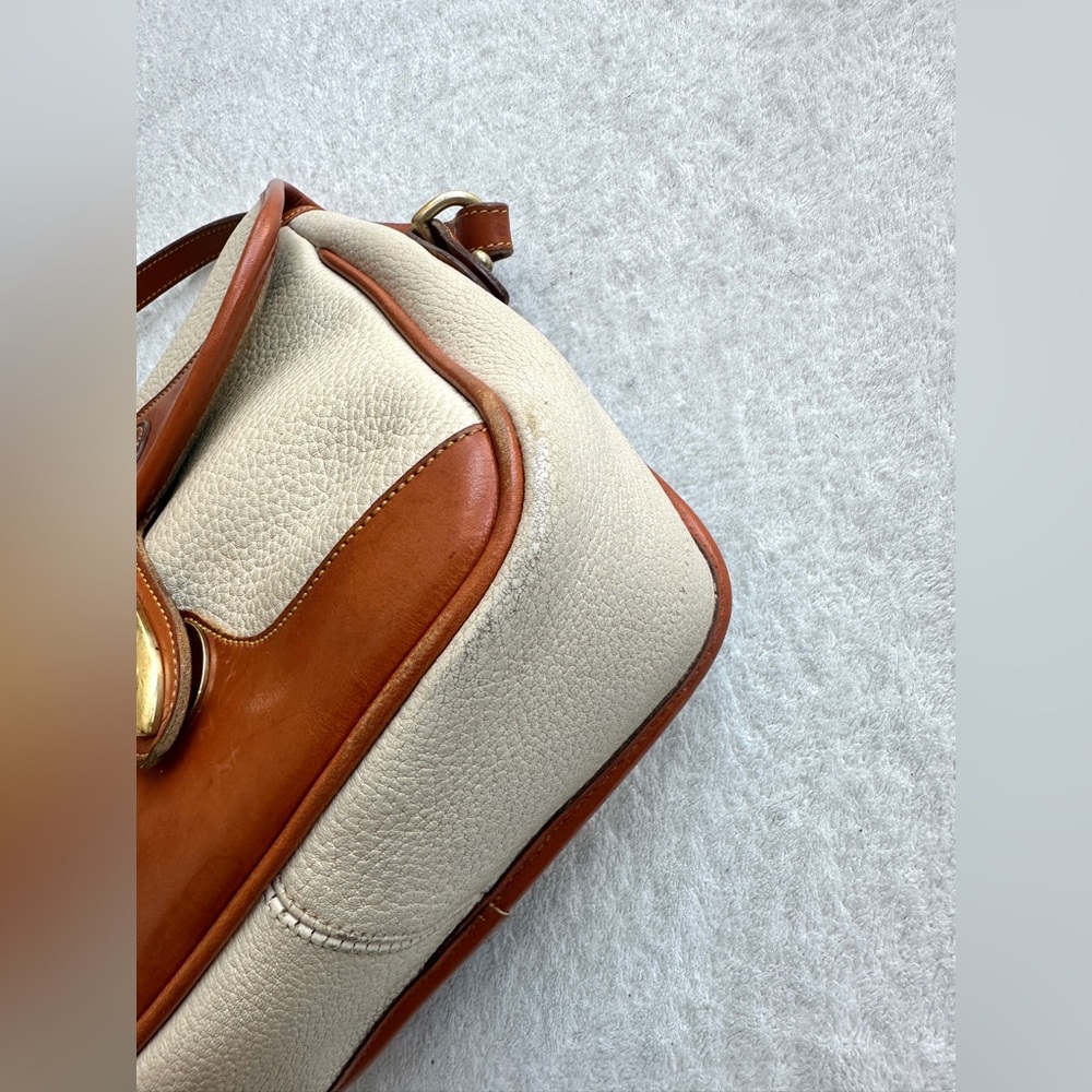 Dooney & Bourke Vintage Crossbody Bag in Ivory and British Tan Classic - Picture 14 of 17
